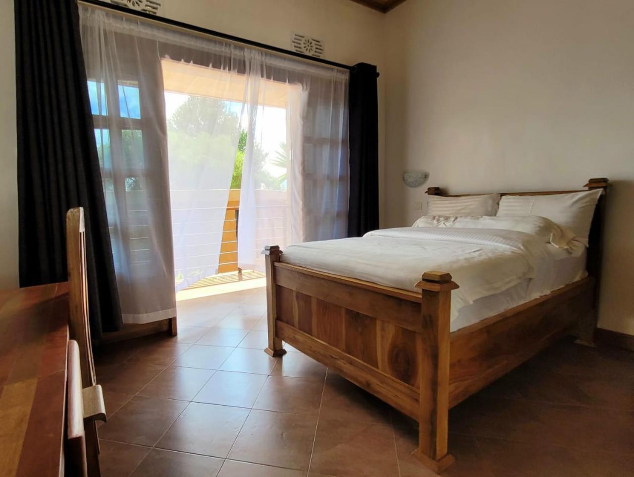 Babylon Lodge Marangu Extérieur photo
