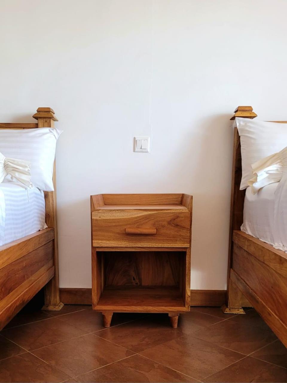 Babylon Lodge Marangu Extérieur photo